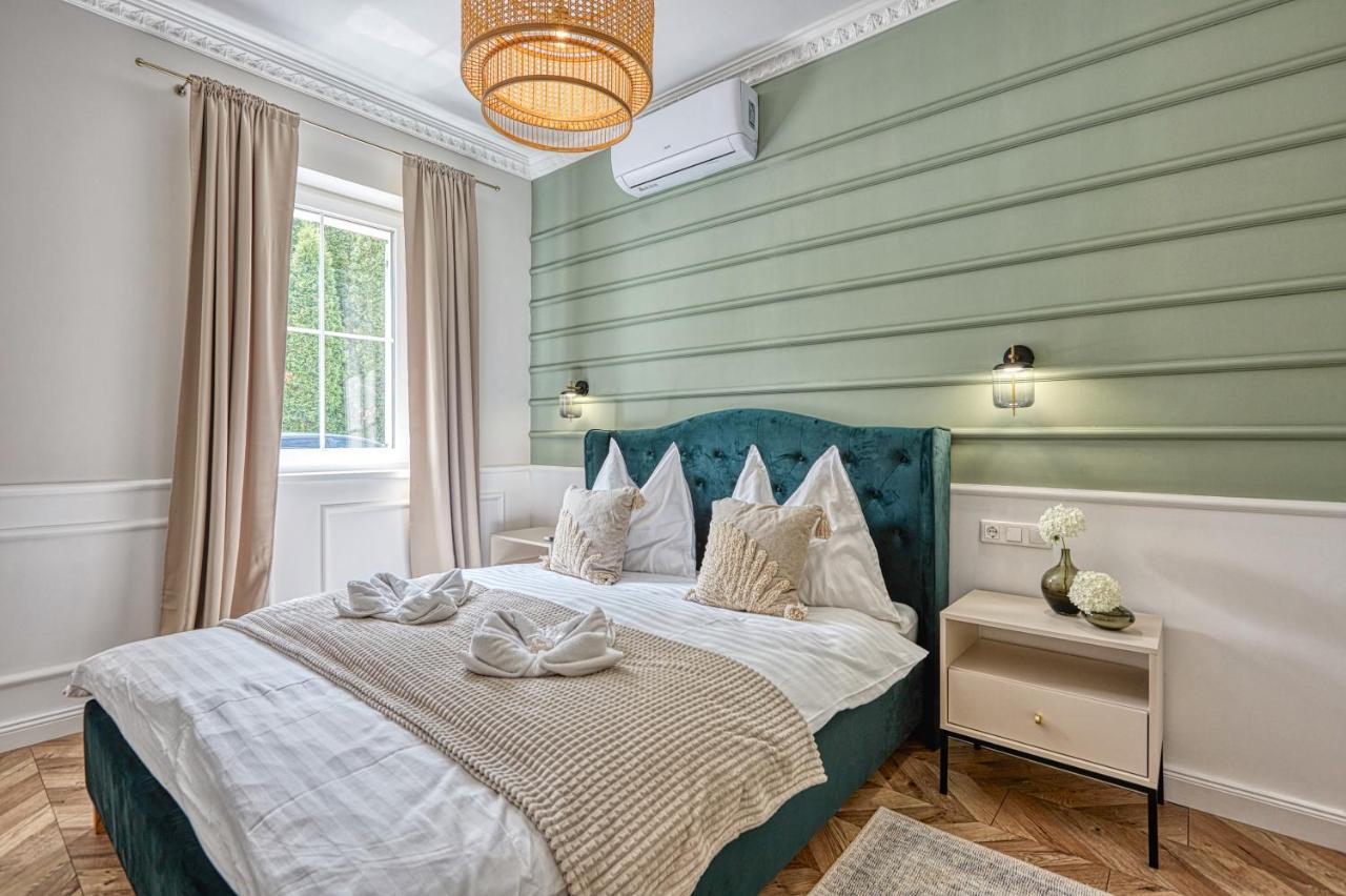 The Doors Luxury Apartment Mosonmagyaróvár Exterior foto