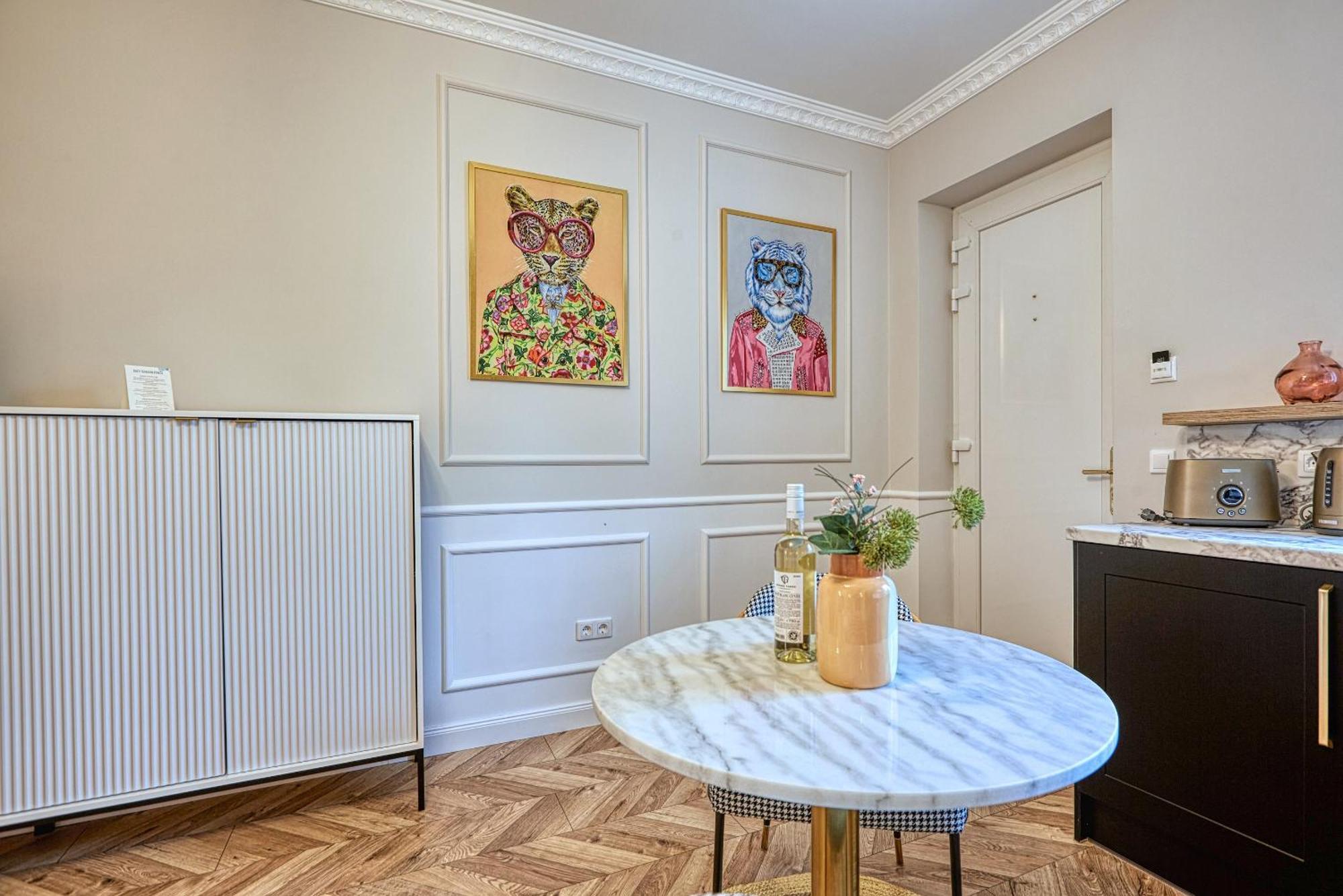 The Doors Luxury Apartment Mosonmagyaróvár Exterior foto